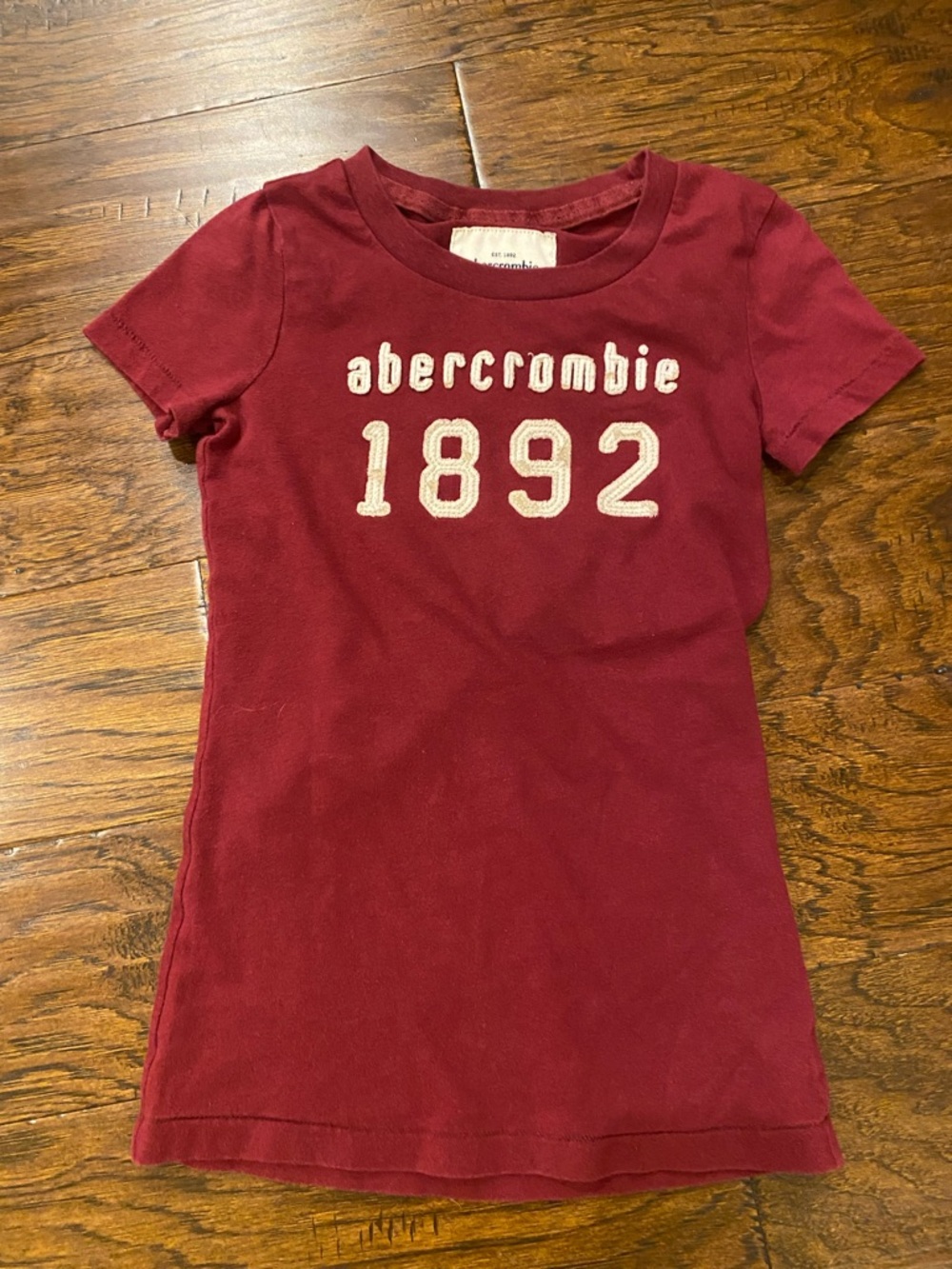 Abercrombie & Fitch Burgundy Tee with Cream '1892' Appliqué